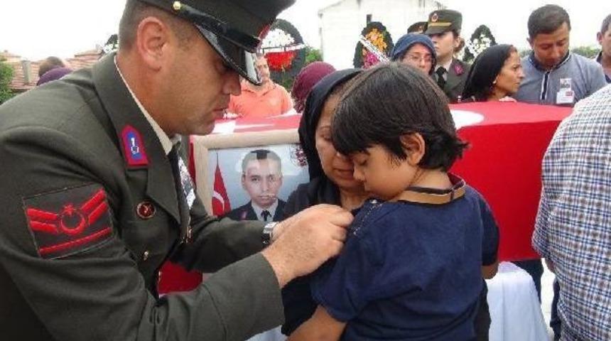 Şehit Uzman &Ccedil;avuş&rsquo;Un Oğlunun Duygulandıran S&uuml;nnet Davetiyesi