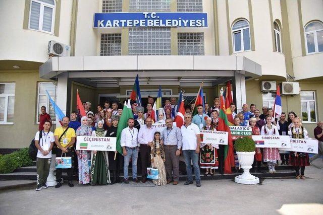 Yurt Dışından Gelen Heyet Başkan Üzülmez’i Ziyaret Etti