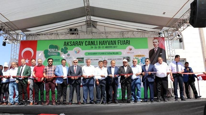 Aksaray&rsquo;da Hayvancılık Ve Canlı Hayvan Irkları Fuarı A&ccedil;ıldı