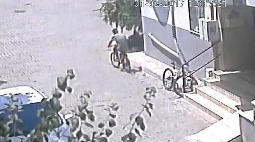Adana&rsquo;da Bisiklet Hırsızı Yakalandı