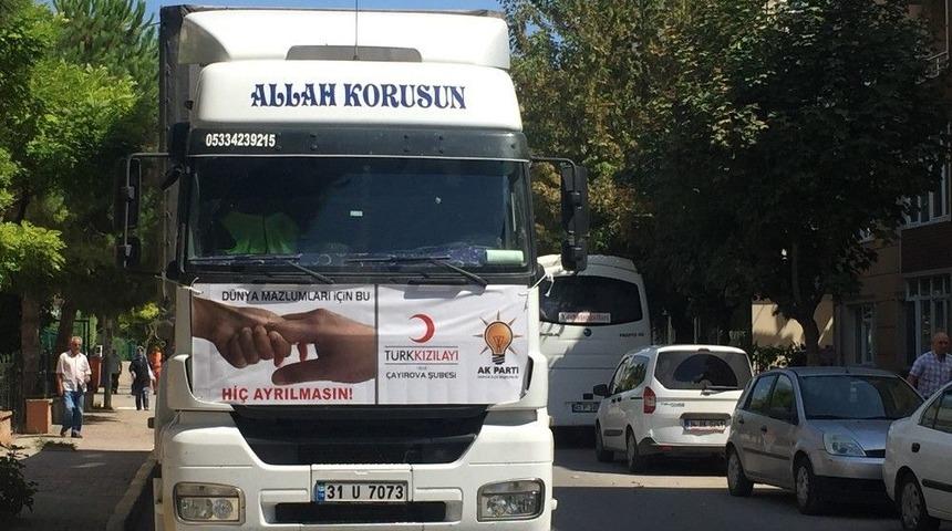 Suriyeli G&ouml;&ccedil;menler İ&ccedil;in 6 Tır Yardım Darıca&rsquo;dan Yola &Ccedil;ıktı