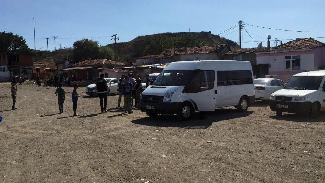 Tekirdağ&rsquo;da Zehir Tacirlerine Operasyon: 28 G&ouml;zaltı