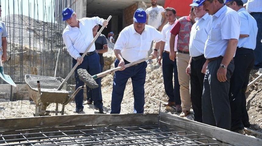 B&uuml;y&uuml;kşehir Belediyesi, G&uuml;lnar&rsquo;daki Hizmetlerin A&ccedil;ılışını Yaptı
