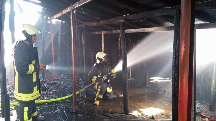 &Ccedil;atı Katında &Ccedil;ıkan Yangın Korkuttu