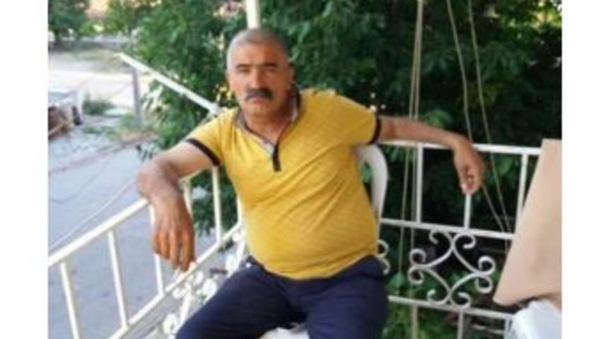 Oğlu Tarafından &Ouml;ld&uuml;r&uuml;len Babanın Cenazesi Defnedildi