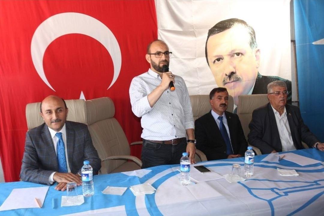 Ak Parti Ağrı İl Başkanlığında Devir Teslim T&ouml;reni Yapıldı