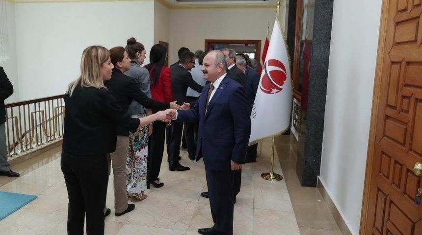 Vali &Ccedil;akacak, Valilik Personeli İle Bayramlaştı