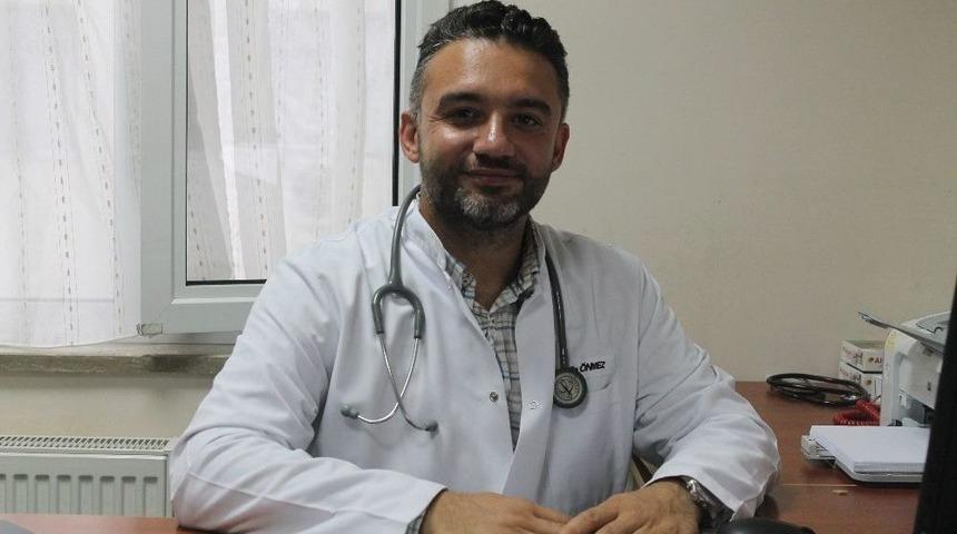 &Ouml;nmez&rsquo;den Bayramda Sağlıklı Beslenme Uyarısı