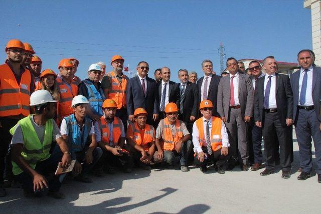 Bakan Özhaseki: “istanbul’da Muhtemel Bir Depremde 250-300 Milyar Liralık Bela Kapıda Bekliyor”