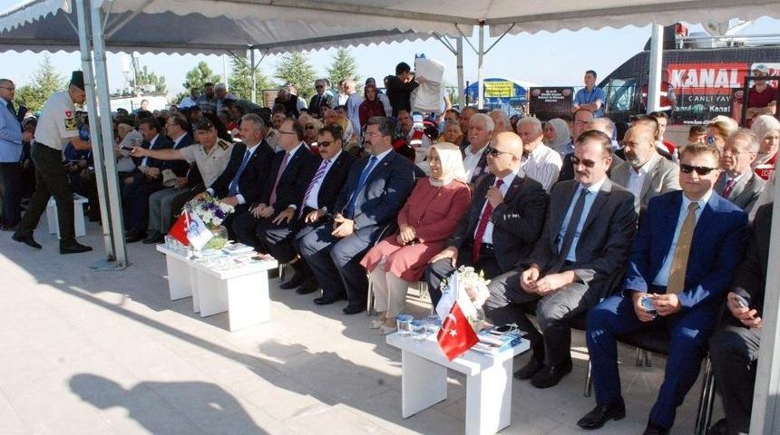 Bakan Eroğlu: &ldquo;asırlardır Hi&ccedil;bir Esarete Boyun Eğmeyen Millet T&uuml;rk Milletidir&rdquo;