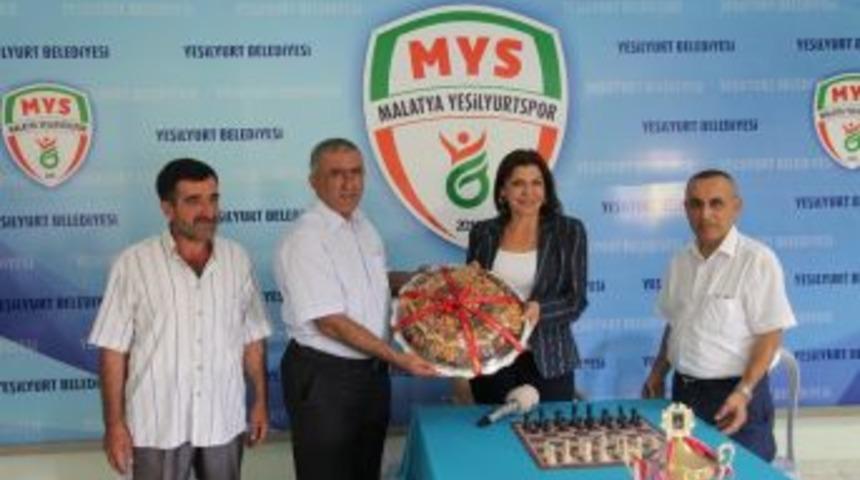 T&uuml;rkiye Satran&ccedil; Federasyonu Başkanı T&uuml;lay Malatya&rsquo;da