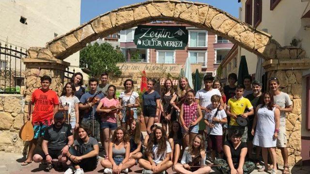 M&uuml;zikte Uluslararası İşbirliği 3