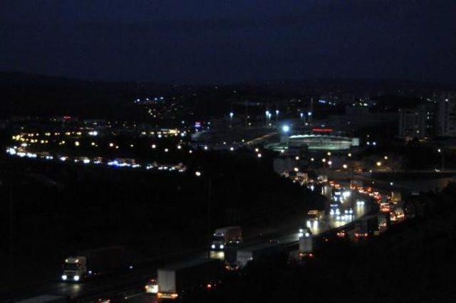 İzmit'te Bayram Trafiği Yoğunluğu (2)