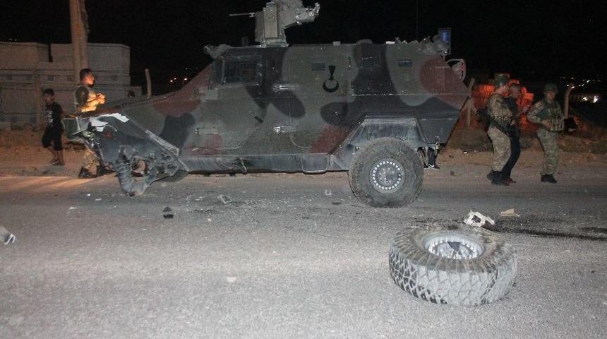 Kobra İle Otomobil &Ccedil;arpıştı: 1 Yaralı