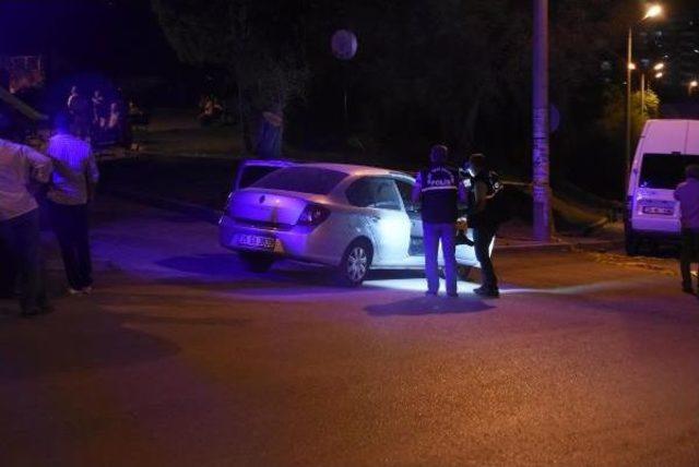 Uyuşturucu Kullandığı Öne Sürülen Genç, Otomobilde Ölü Bulundu