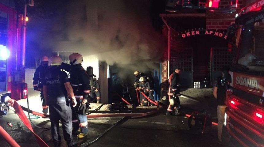 Bağcılar&rsquo;da Tekstil İmalathanesinde Korkutan Yangın