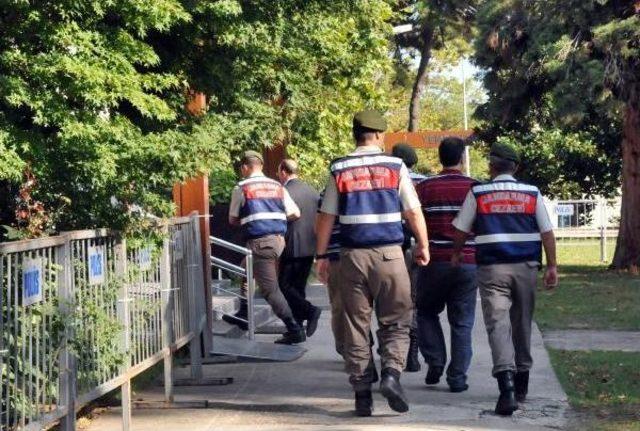 Fetö’Nün Yalova Üniversitesi Yapılanması Davasında 4 Kişiye Tahliye