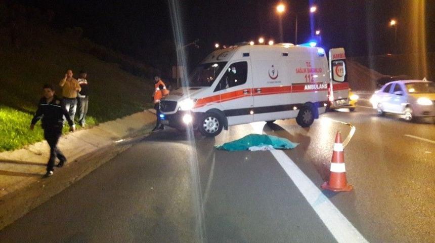 Patlayan Lastiğini Değiştirmek İsterken Canından Oldu