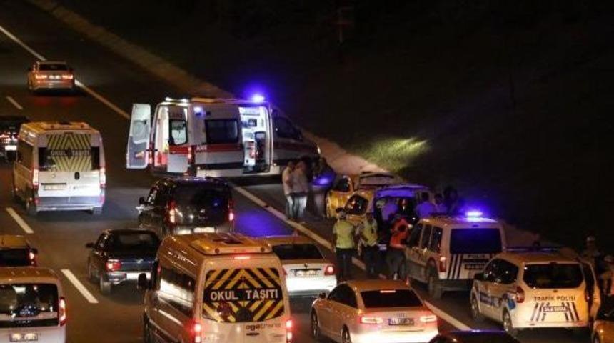 Taksi Ş&ouml;f&ouml;r&uuml; Lastik Değiştirirken Feci Şekilde Hayatını Kaybetti &nbsp;