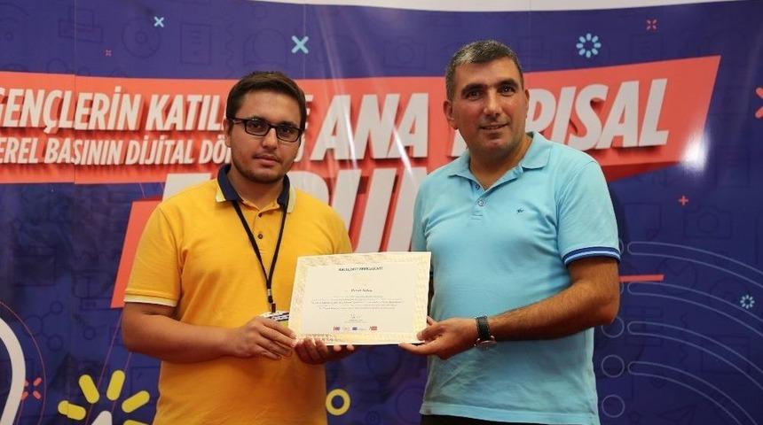 Yerel Basının Dijital D&ouml;n&uuml;ş&uuml;m&uuml; Forumuna Aydın&rsquo;ı Temsilen U&ccedil;ka&ccedil; Katıldı