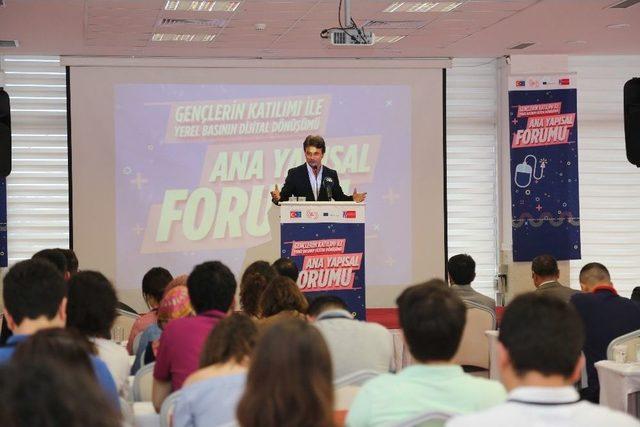 Yerel Basının Dijital Dönüşümü Forumuna Aydın’ı Temsilen Uçkaç Katıldı