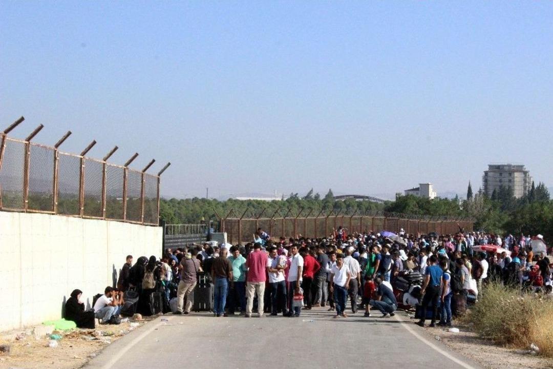 Suriyeliler Maraton Koşar Gibi &Uuml;lkelerine Gidiyor