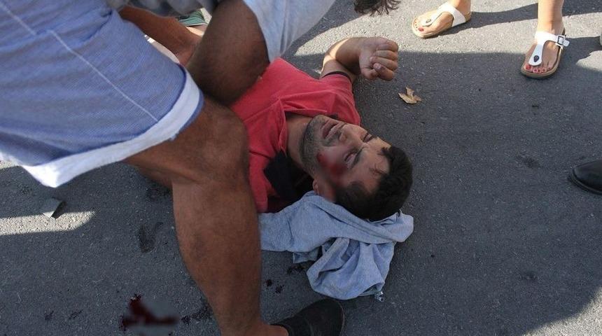 Kazazede Motosikletliye İlk M&uuml;dahale Tatilci Doktor Karı-koca Yaptı