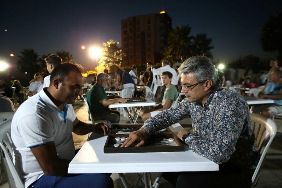 Karşıyakalılar Tavla Turnuvasında Buluştu