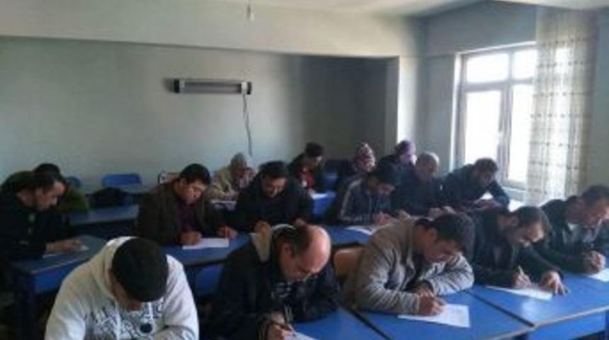 Altıntaş&rsquo;ta 802 Kişiye Sertifika