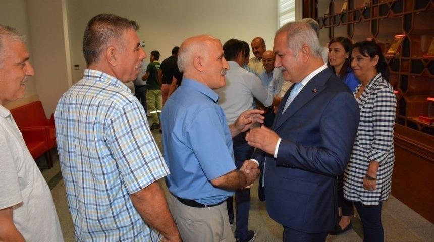 Başkan Kara, Belediye Personelleri İle Bayramlaştı