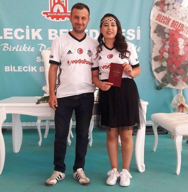 Beşiktaş Aşkı Nikah Törenlerine Yansıdı