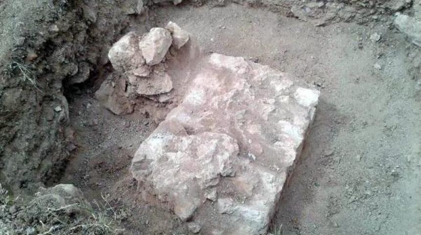 Sondaj Çalışmalarında Roma Dönemine Ait Sur Bulundu