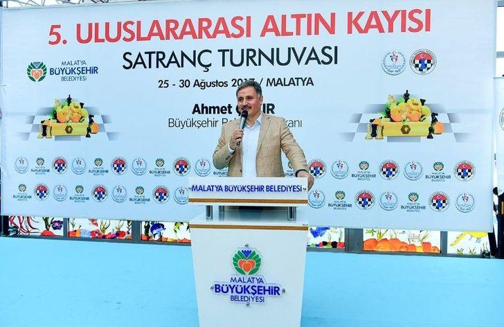 Uluslararası Altın Kayısı Satranç Turnuvası Başladı G2