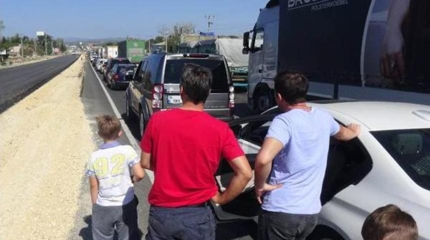 İpsala Sınır Kapısı'nda 't&uuml;rk Tatilci' Yoğunluğu (2)