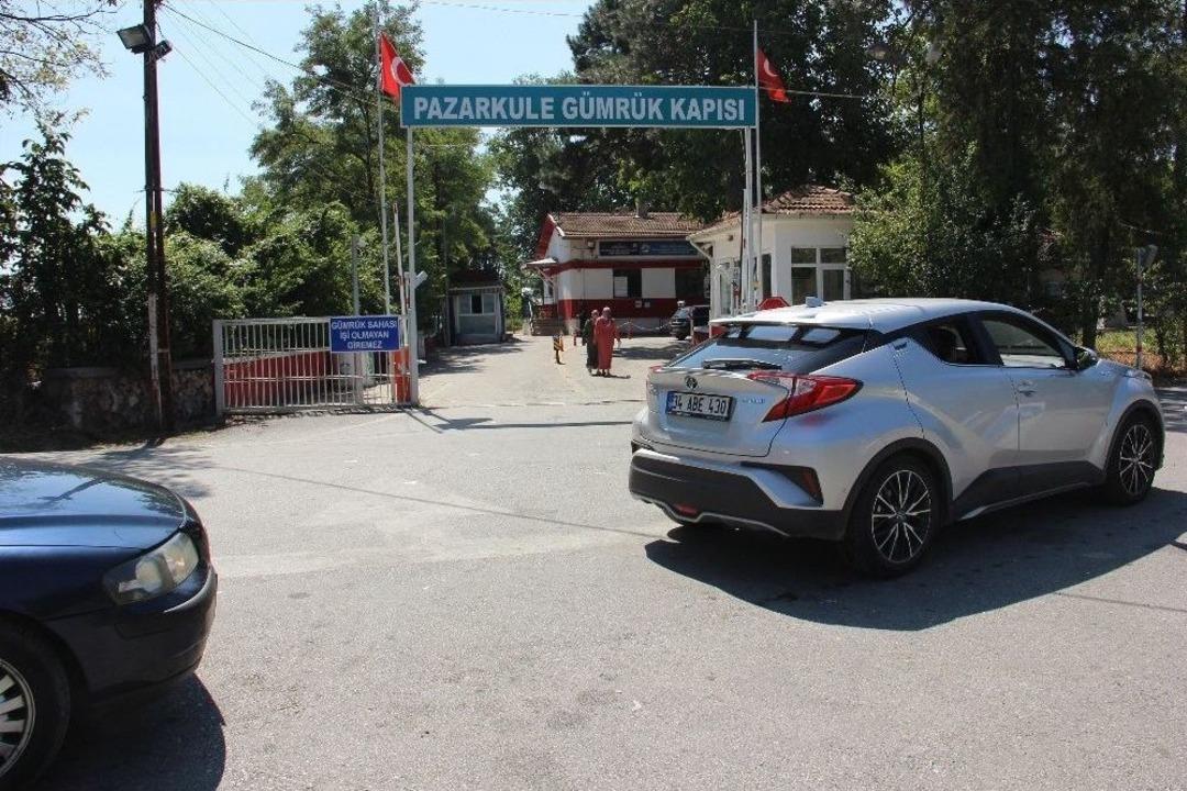 Gurbet&ccedil;ilerden Sonra Şimdi De &lsquo;bayramcı&rsquo; Kuyruğu