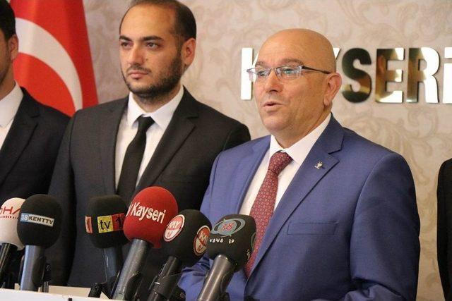 Ak Parti’de Yapılacak Olan Kongrelerde Aday Olacak 6 İlçe Başkanı Tanıtıldı