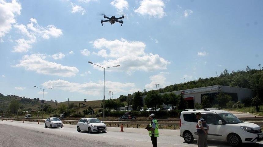 Bayram Trafiğinde Drone&rsquo;lar Ceza Yağdırıyor