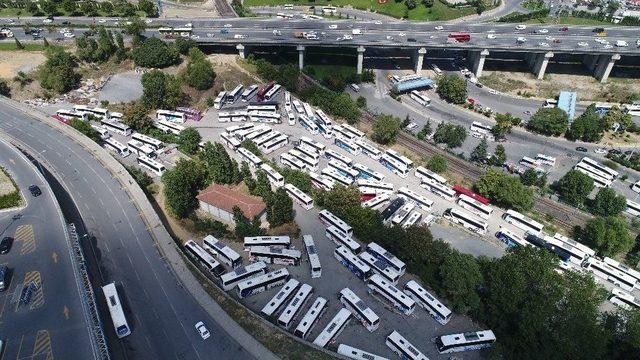 İstanbul’da Otogardaki Otobüs Kuyruğu Havadan Görüntülendi