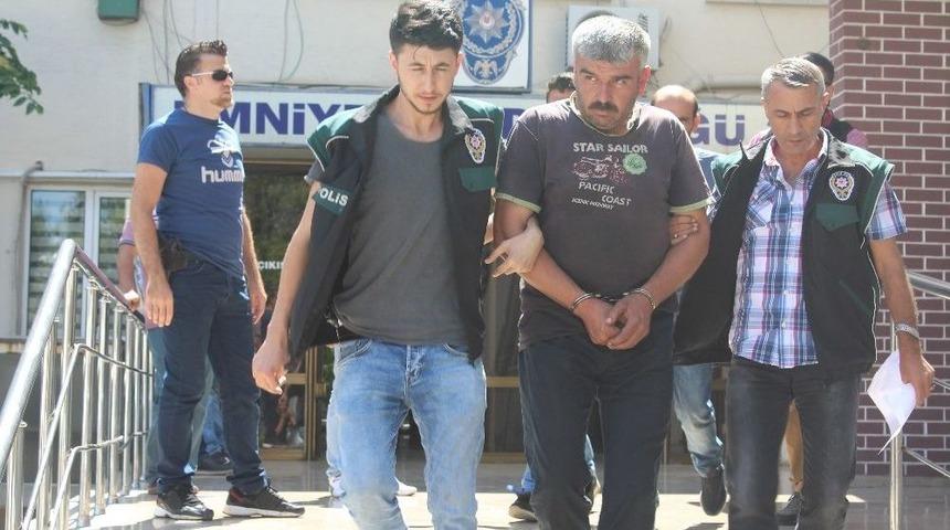 Sebze Yetiştirir Gibi Kenevir Yetiştirdiler, Satamadan Yakalandılar