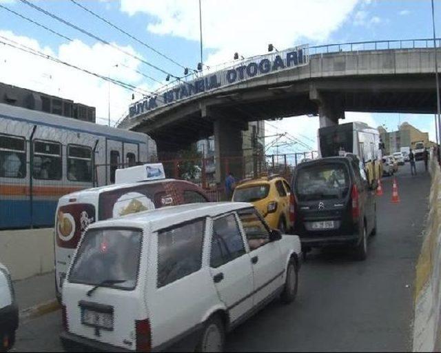 Otogarda Bayram Tatili Yoğunluğu Sürüyor