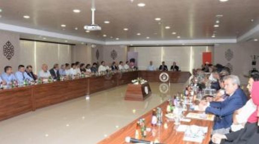 Vali Yazıcı, &ldquo;&ccedil;ocuklarımızı &Ouml;nemsiyoruz. Eğitimi &Ouml;nemsiyoruz&rdquo;