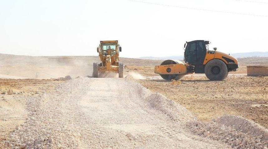 Haliliye Belediyesinin Yol Atağı Kırsalda Sürüyor