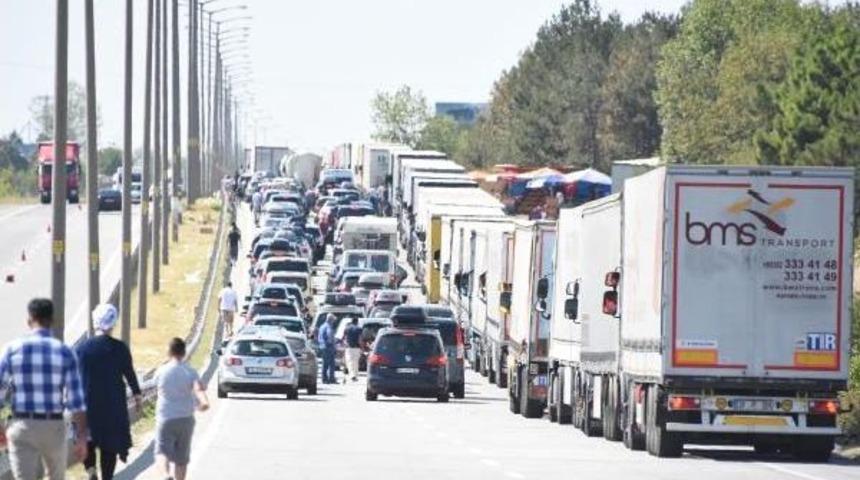 İpsala Sınır Kapısı'nda 't&uuml;rk Tatilci' Yoğunluğu (3)