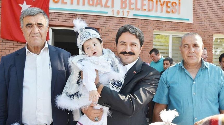 Seyitgazi&rsquo;de S&uuml;nnet Ş&ouml;leni Coşkusu