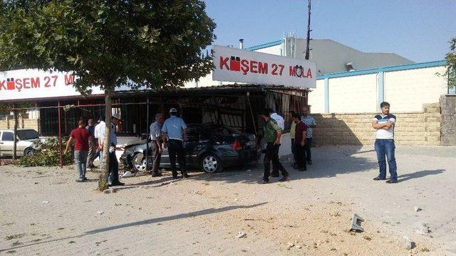 Tırdan Kaçan Otomobil, Kafeteryaya Girdi: 1 Ölü, 3 Yaralı