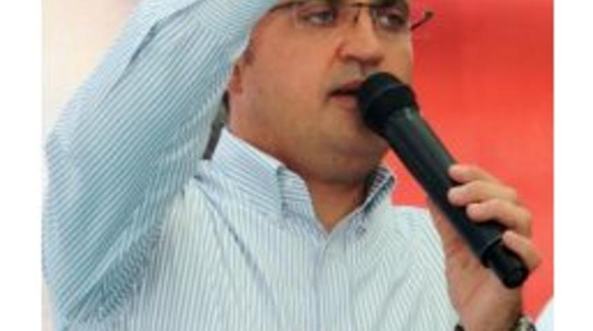 Turan: "18 Mart T&ouml;renlerine Katılmayan Kılı&ccedil;daroğlu, Fet&ouml;&rsquo;n&uuml;n Avukatlığı İ&ccedil;in &Ccedil;anakkale&rsquo;ye Geldi"