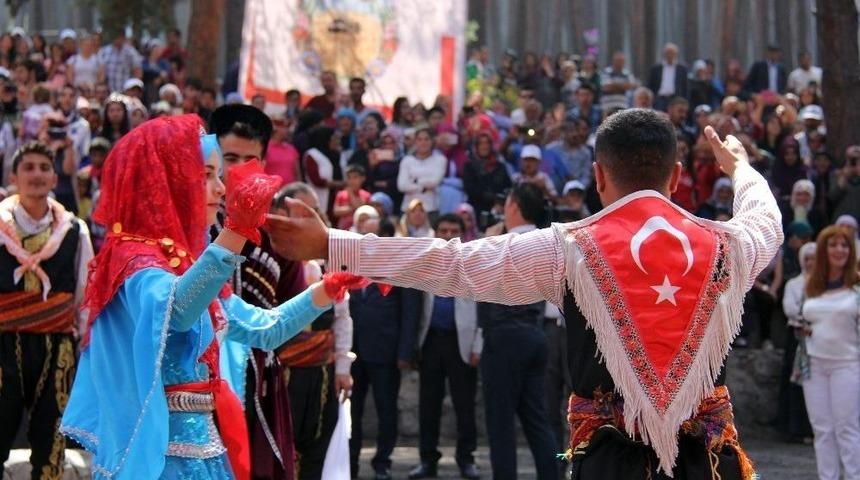 Ardahan&rsquo;da Bal Festivali Heyecanı