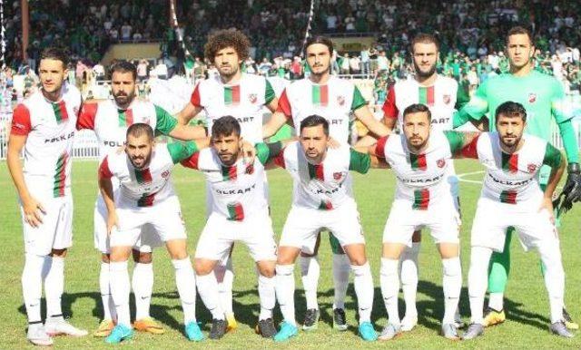 Sakaryaspor-Karşıyaka: 0-0