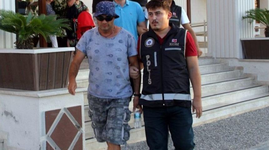 Anadolu Atay&uuml;n&rsquo;&uuml;n Eşi Ve Diğer 4 Kişi Sağlık Kontrol&uuml;nden Ge&ccedil;irildi