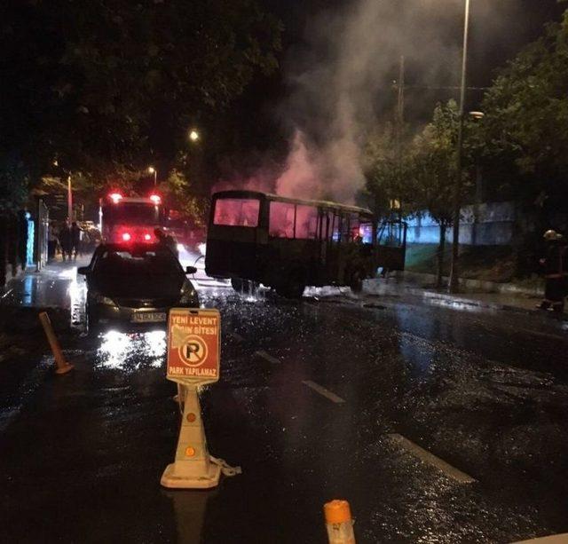 Beşiktaş’ta Yolcu Minibüsü Alev Alev Yandı